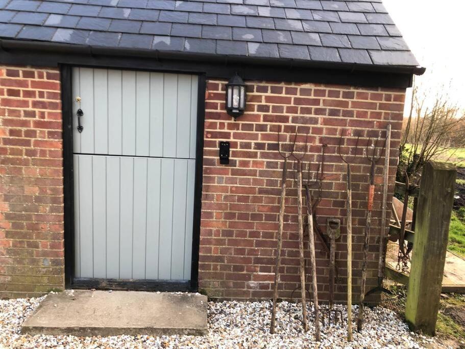 The Cowshed Apartamento Salisbury Exterior foto